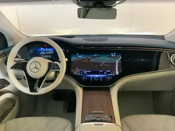 MERCEDES-BENZ EQS 450  SUV Hyperscreen HUD AHK Akust…