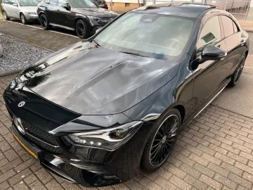 MERCEDES-BENZ CLA 180 COUPÉ! AMG! NIGHT! PANO! DISTR.!