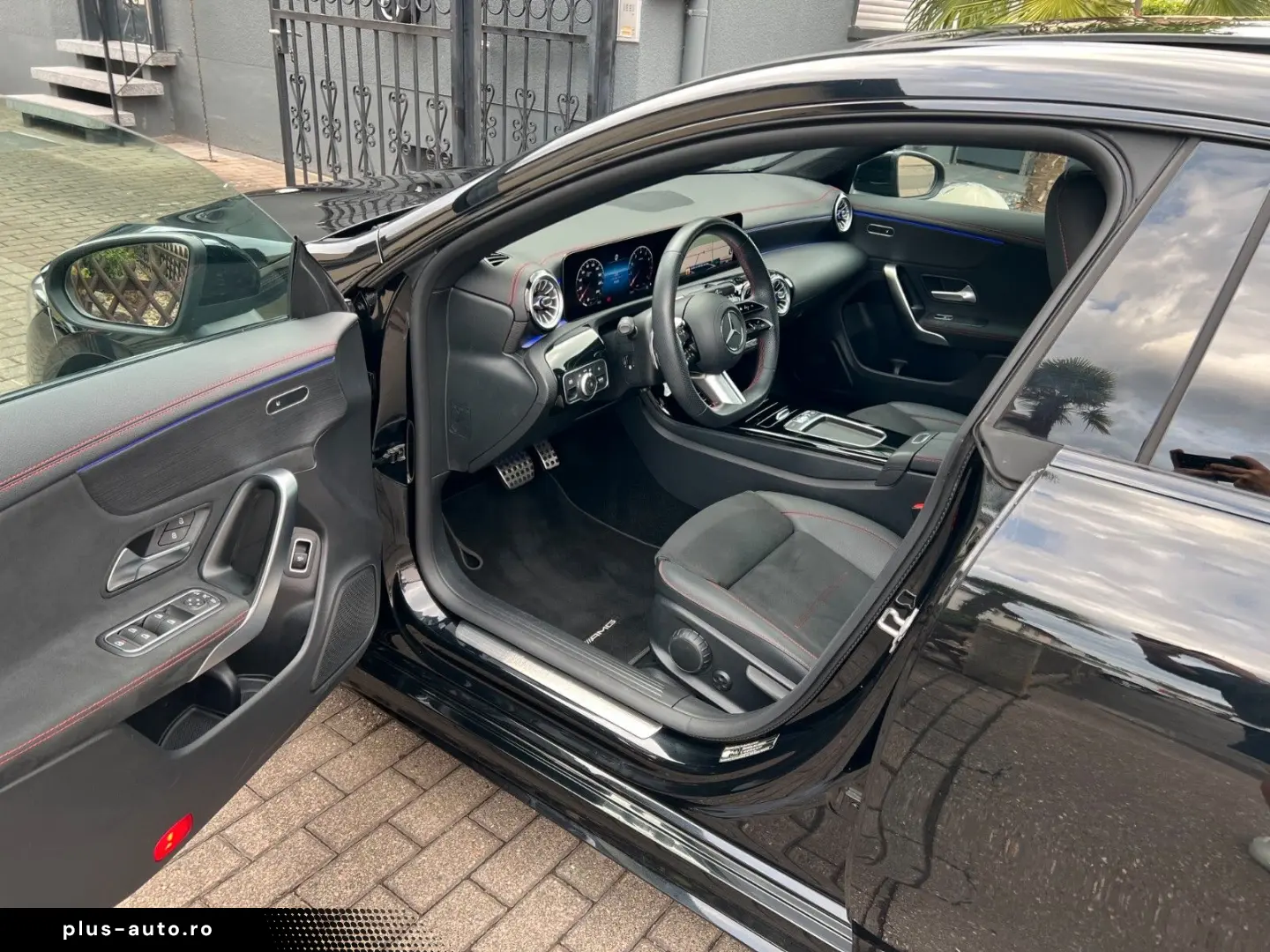 MERCEDES-BENZ CLA 180 COUPÉ! AMG! NIGHT! PANO! DISTR.!