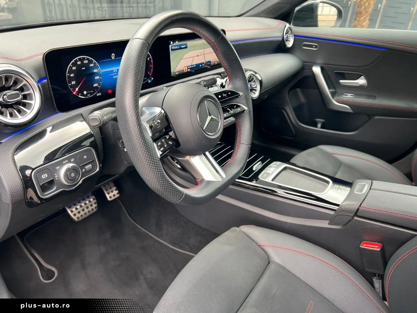 MERCEDES-BENZ CLA 180 COUPÉ! AMG! NIGHT! PANO! DISTR.!