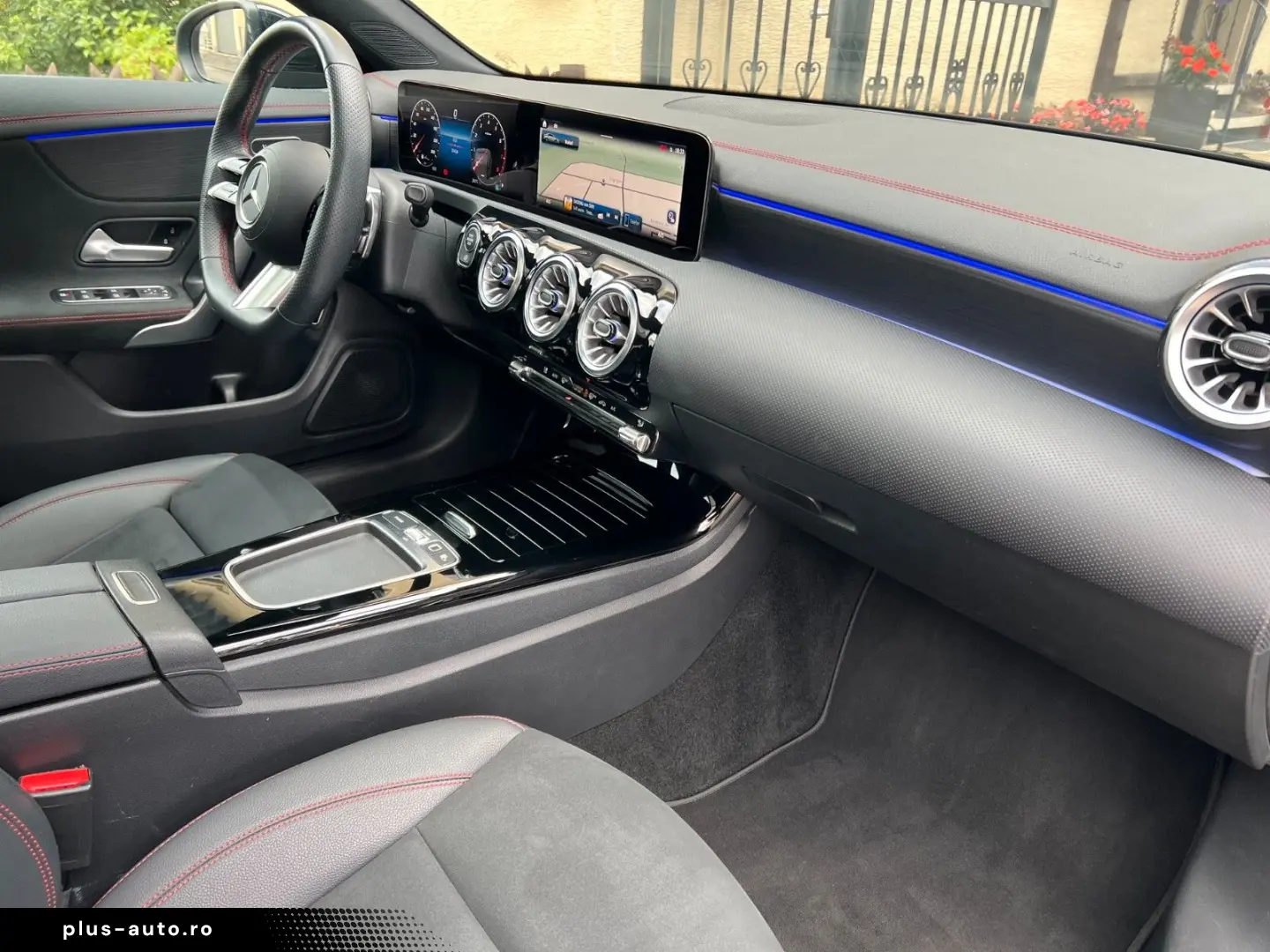 MERCEDES-BENZ CLA 180 COUPÉ! AMG! NIGHT! PANO! DISTR.!