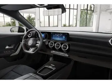 MERCEDES-BENZ CLA 180 Coupé AMG Sport Advanced  NIGH…