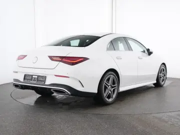 MERCEDES-BENZ CLA 180 Coupé AMG Premium LED Panorama…