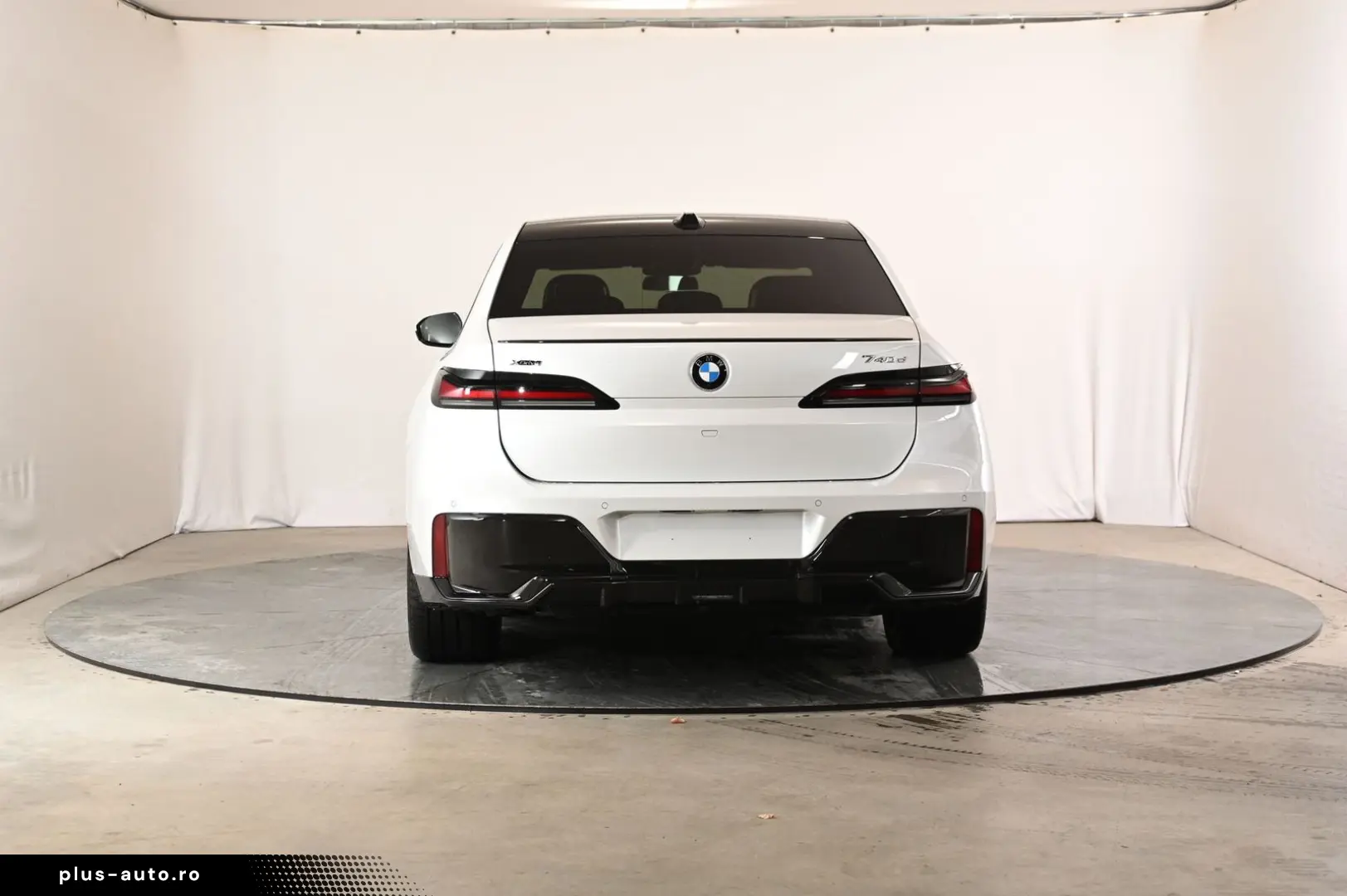 BMW 740 740d xDrive M Sport ACC Stand-Hzg AHK RFK...