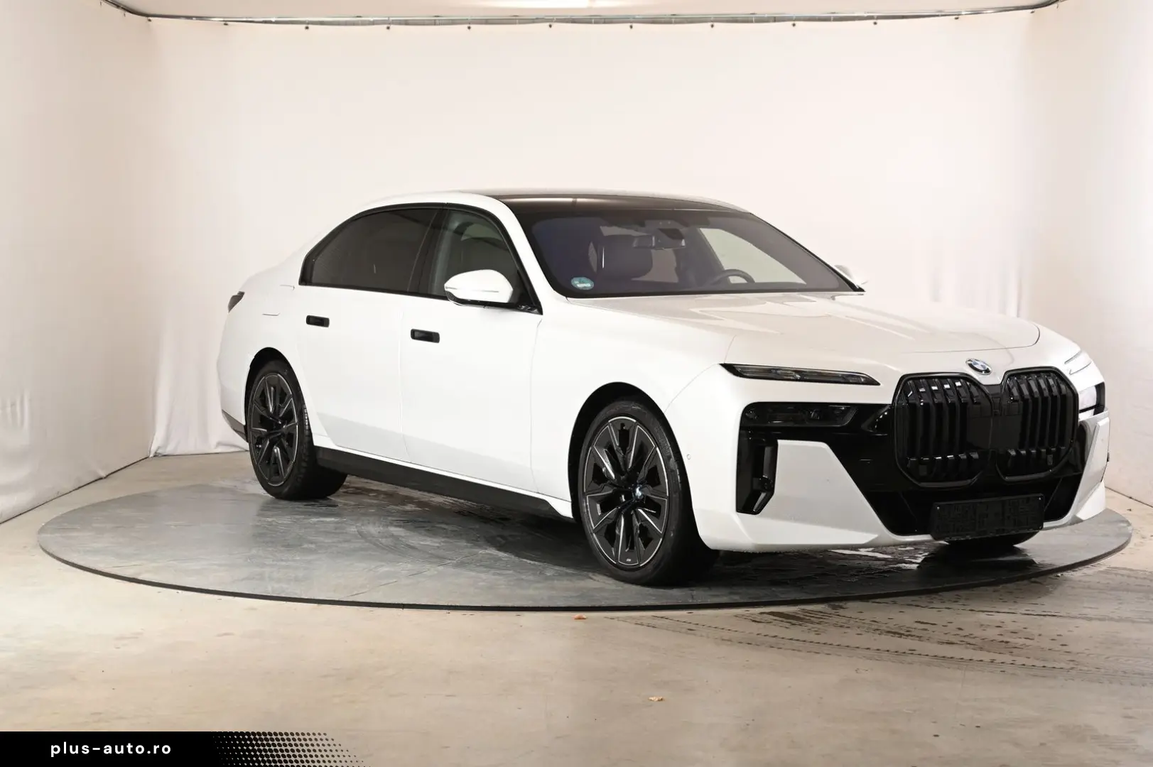 BMW 740 740d xDrive M Sport ACC Stand-Hzg AHK RFK...