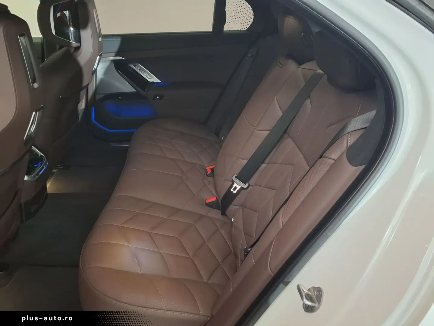 BMW 740 740d xDrive M Sport ACC Stand-Hzg AHK RFK...