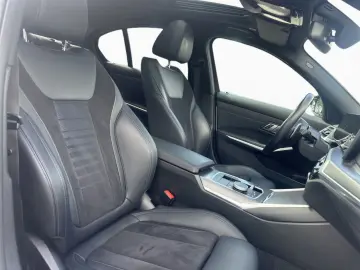 BMW 320i M SPORT AdLED DA St Go GSD SportSi MEM HiFi