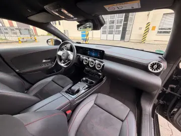 MERCEDES-BENZ CLA 200 AMG-Line   Night-Paket    LED …