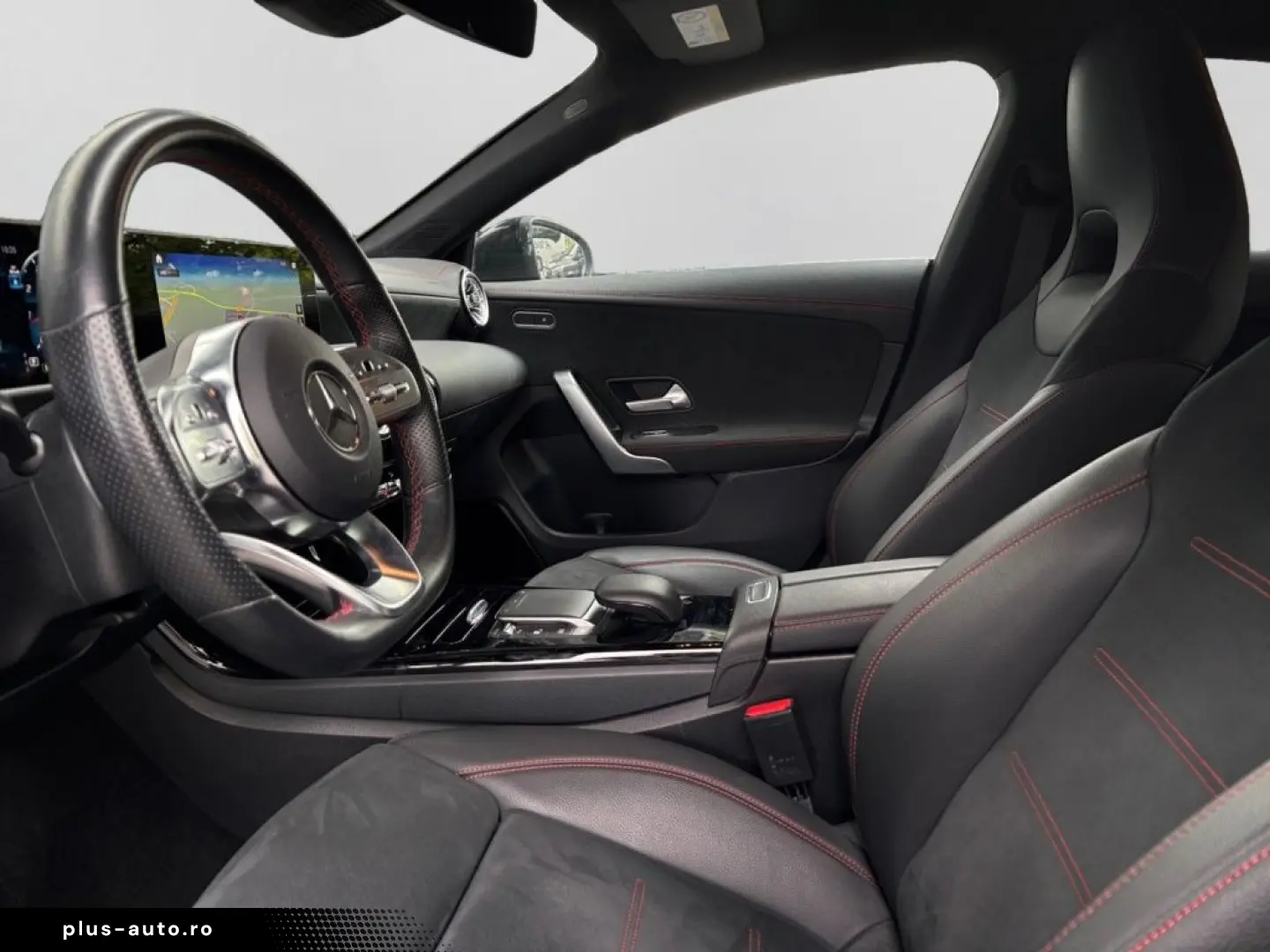 MERCEDES-BENZ CLA 200 COUPÉ AMG NIGHT AMBIENTE MBUX SHZ DAB