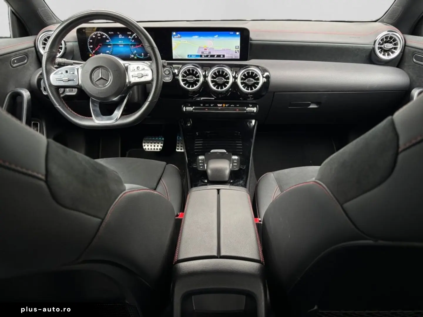 MERCEDES-BENZ CLA 200 COUPÉ AMG NIGHT AMBIENTE MBUX SHZ DAB