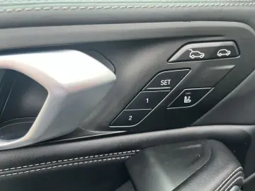 BMW X6 xDrive40d M Sport HUD StHZG AHK BowersWilkins