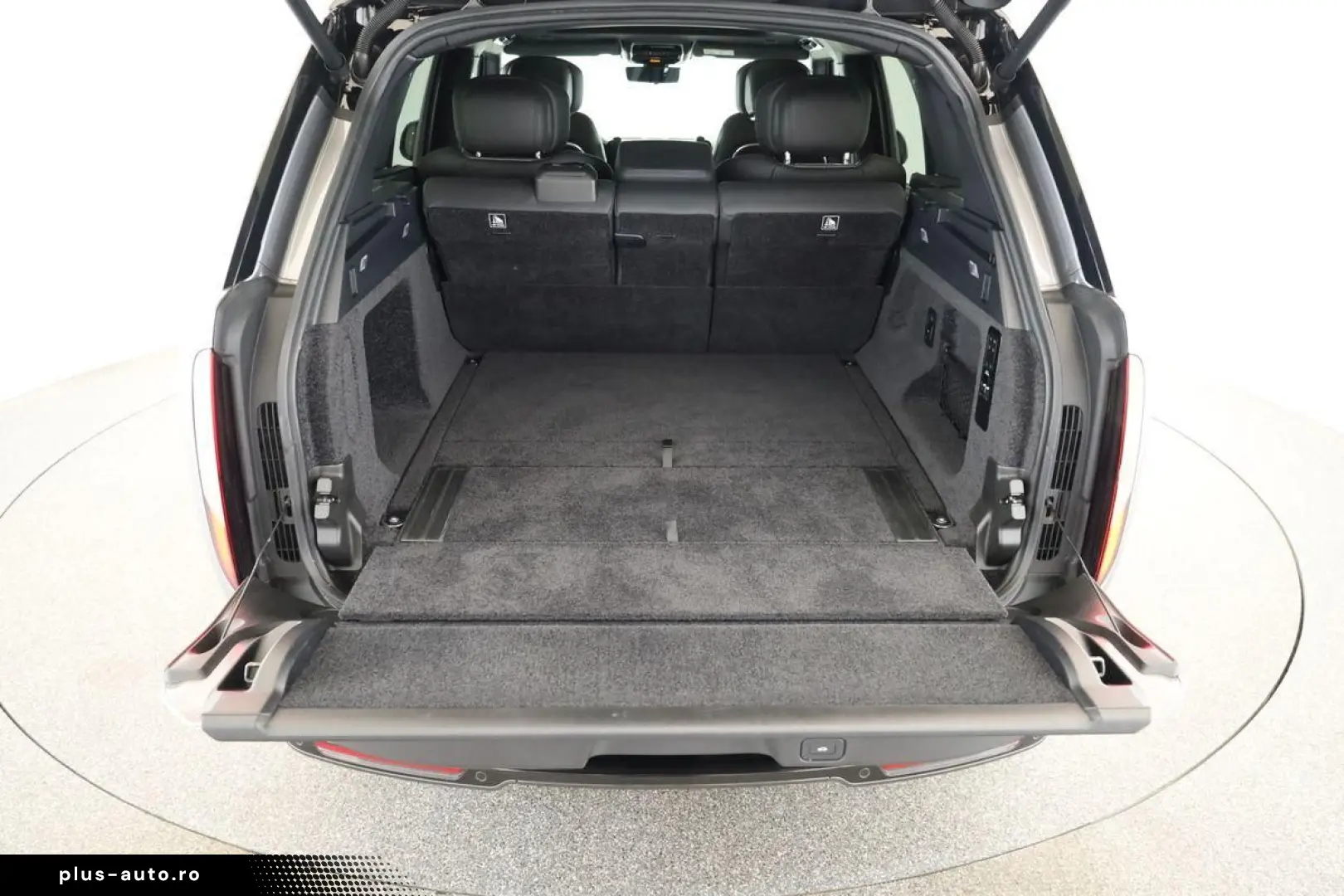 LAND ROVER Range Rover P550e Autobiography SHADOW Pano 22