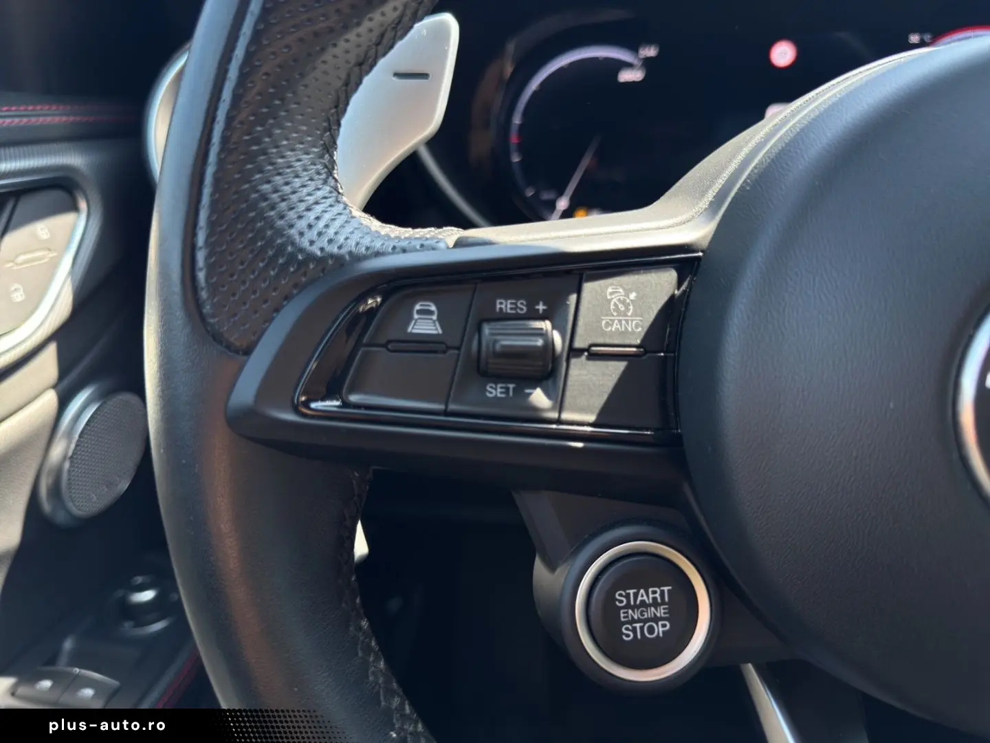 ALFA ROMEO Giulia Tributo Italiano Q4 SPEZIALLACK GARANTIE