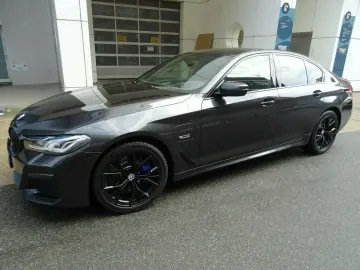 BMW 545e M-Sport 50 Jahre xDrive SAG Ledersports ACC