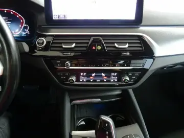 BMW 545e M-Sport 50 Jahre xDrive SAG Ledersports ACC