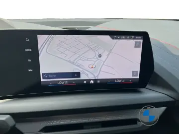 BMW M235 xDrive M Sport 19  Massage Lenkradhzg.