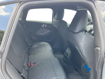 BMW M235 xDrive M Sport 19  Massage Lenkradhzg.