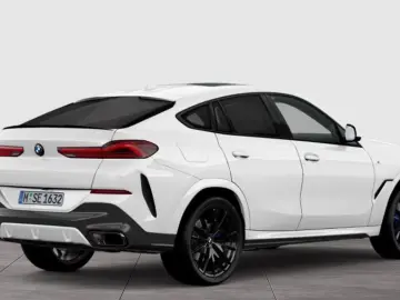 BMW X6 xDrive30d M Sport Pano HK Iconic Glow HUD