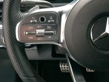 MERCEDES-BENZ CLA 250 AMG-Line LED Carplay DAB Alcantara