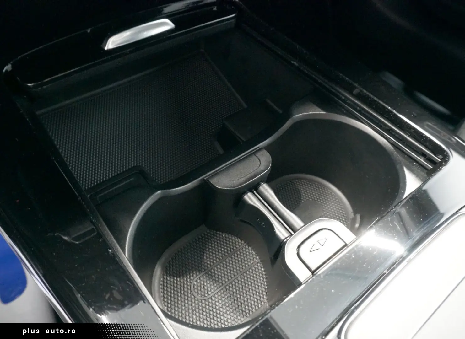 MERCEDES-BENZ CLA 250 AMG-Line LED Carplay DAB Alcantara