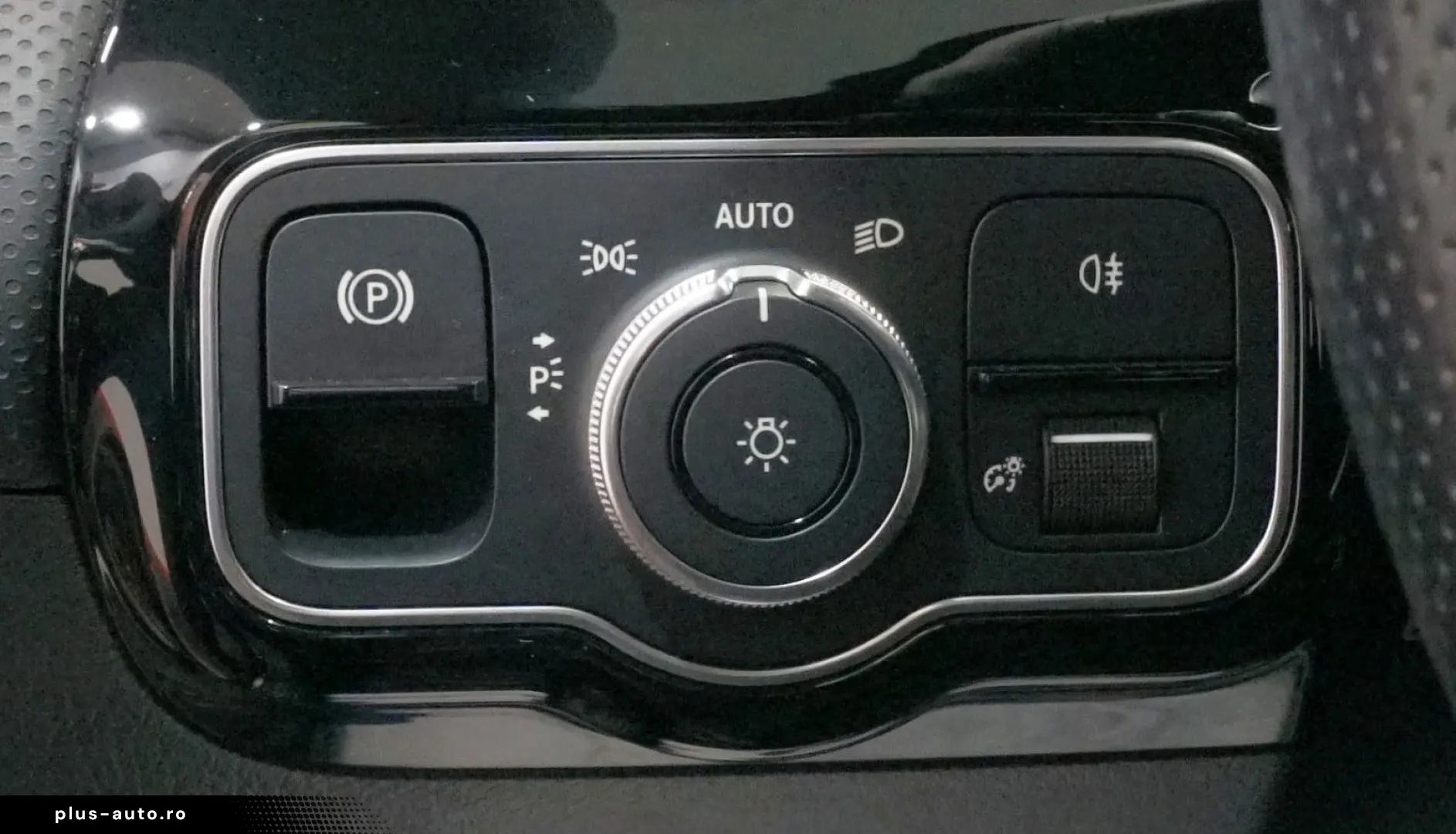 MERCEDES-BENZ CLA 250 AMG-Line LED Carplay DAB Alcantara
