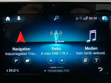 MERCEDES-BENZ CLA 250 AMG-Line LED Carplay DAB Alcantara