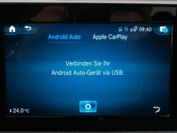 MERCEDES-BENZ CLA 250 AMG-Line LED Carplay DAB Alcantara