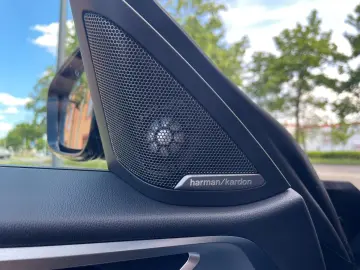 BMW 430 Gran Coupe d xD MSport Glassdach Head Stand