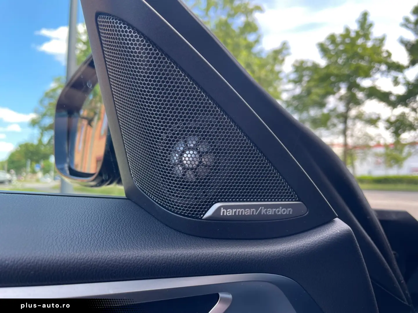 BMW 430 Gran Coupe d xD MSport Glassdach Head Stand