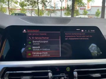 BMW 430 Gran Coupe d xD MSport Glassdach Head Stand