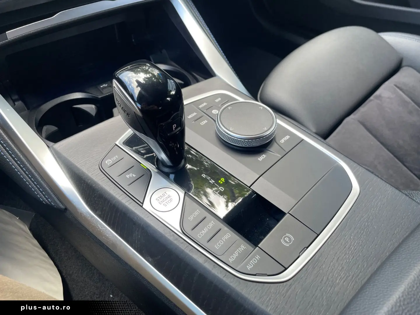 BMW 430 Gran Coupe d xD MSport Glassdach Head Stand