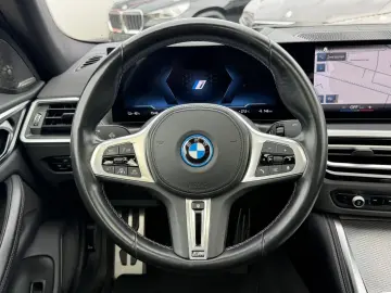 BMW i4 M50 xDrive 360  H&K HUD Schiebedach Parken