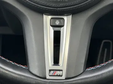 BMW i4 M50 xDrive 360  H&K HUD Schiebedach Parken