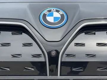 BMW i4 M50 xDrive 360  H&K HUD Schiebedach Parken