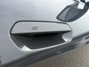 BMW i4 M50 xDrive 360  H&K HUD Schiebedach Parken