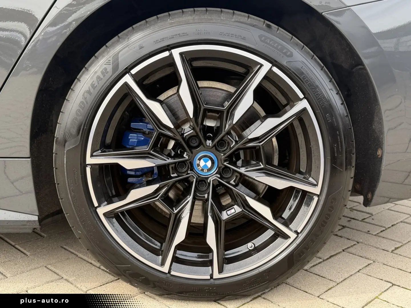 BMW i4 M50 xDrive 360  H&K HUD Schiebedach Parken