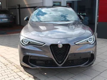 ALFA ROMEO Stelvio Quadrifoglio Q4 21 Prototipo Pano