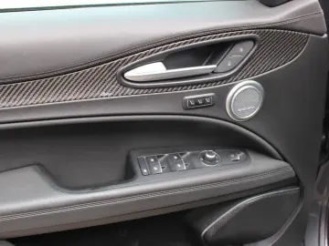 ALFA ROMEO Stelvio Quadrifoglio Q4 21 Prototipo Pano