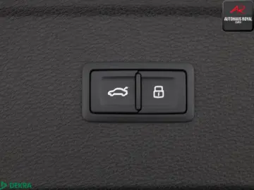 AUDI Q5 50 TFSI e Quattro S Line Faruri Matrix LED