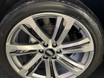 Cadillac Escalade Sport Platinum - LONG  - LIVRARE RAPIDA!