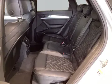 AUDI Q5 S line 40TDI qua. Matrix Interieur S Schwarz