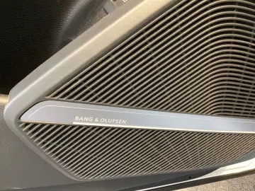 AUDI Q5 S line 40TDI qua. Matrix Interieur S Schwarz