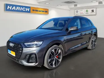 AUDI Q5 2.0TFSIe 50 quattro S line B&O Matrix 21  CAR