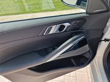 BMW X6 xDrive30d M Sport HUD Sky LED