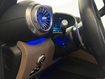 MERCEDES-BENZ AMG GT 63 4M