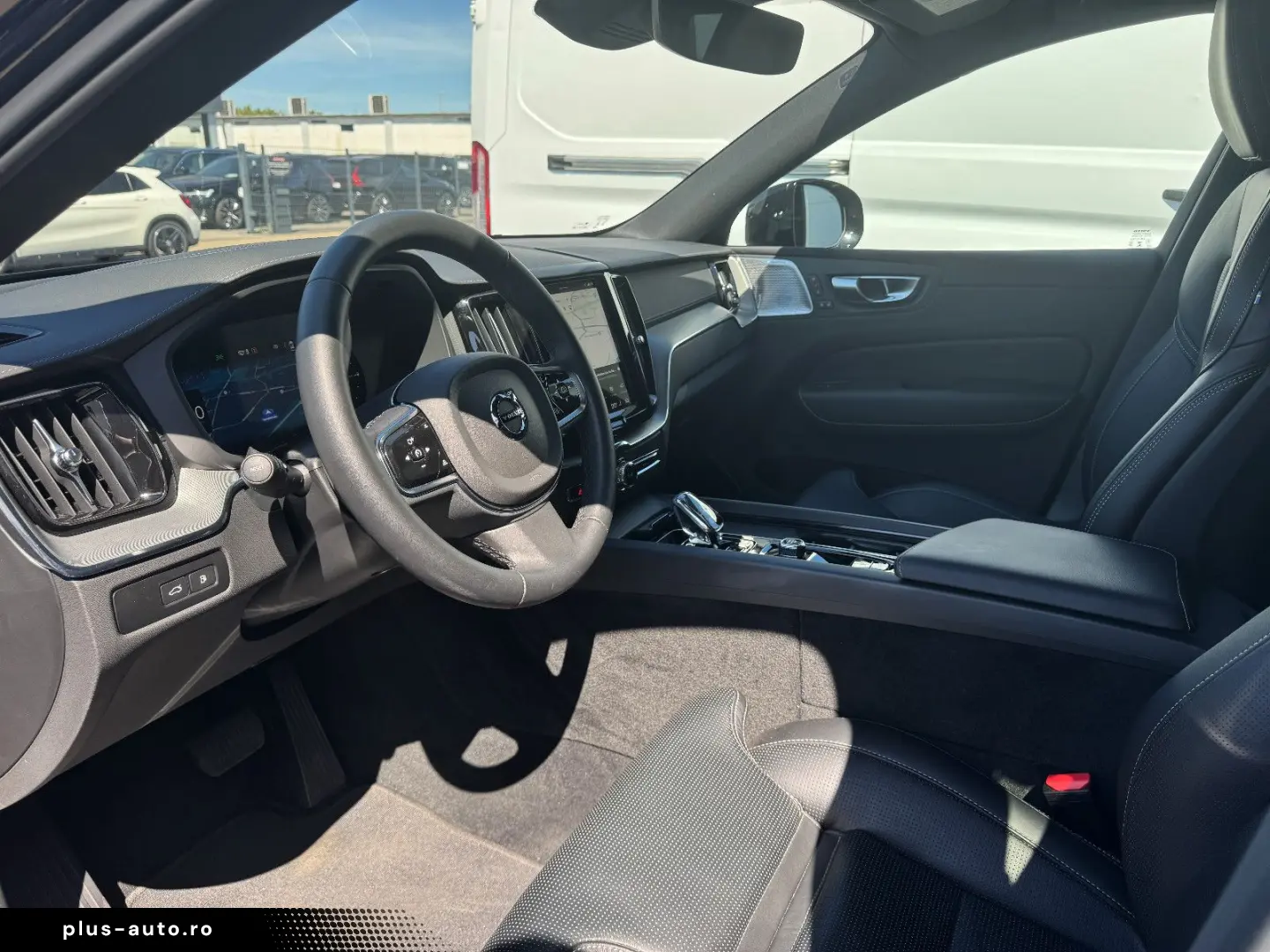 VOLVO XC60 T6 AWD Ultra BlackEdition FourC Massage B&W