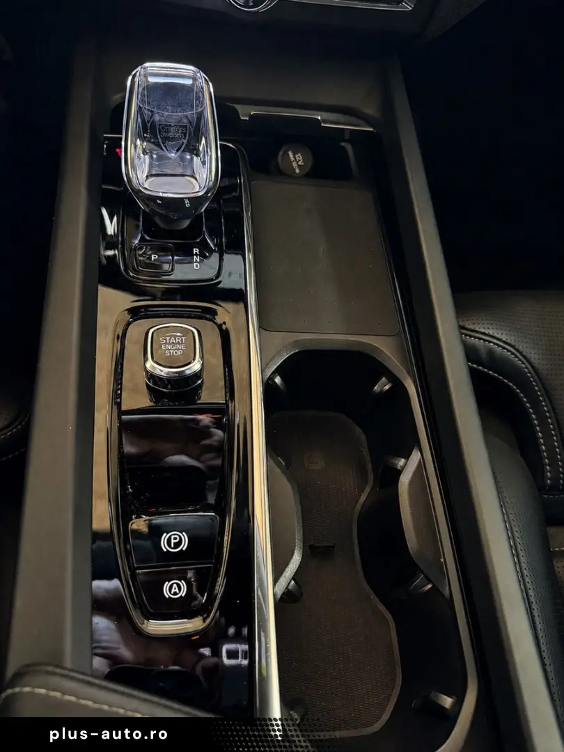 VOLVO XC60 T6 AWD Ultra BlackEdition FourC Massage B&W