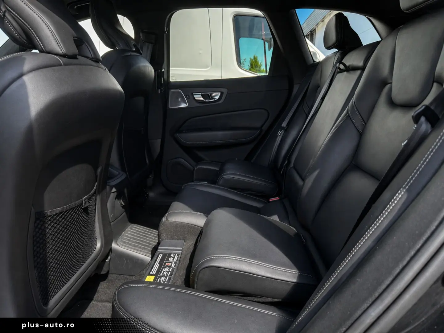 VOLVO XC60 T6 AWD Ultra BlackEdition FourC Massage B&W