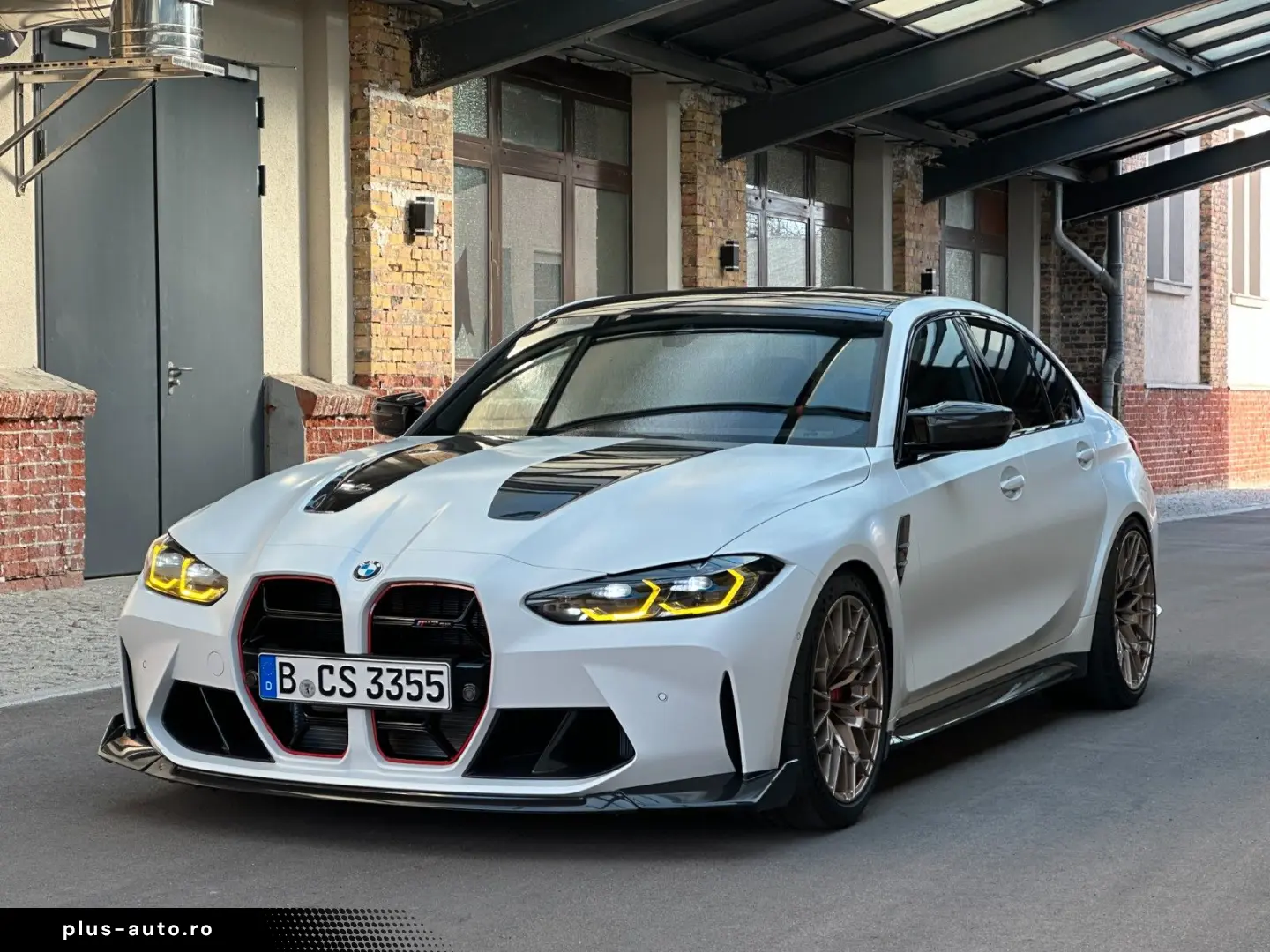BMW M3 CS   Keramik   Frozen Solid White   1. Hand