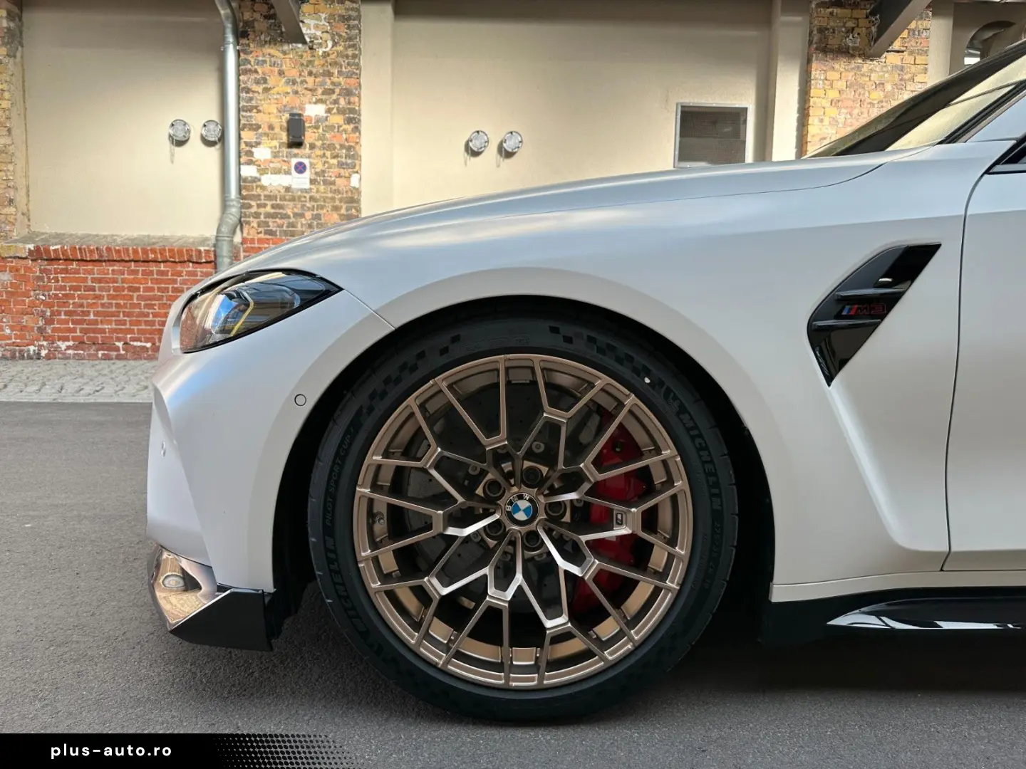 BMW M3 CS   Keramik   Frozen Solid White   1. Hand